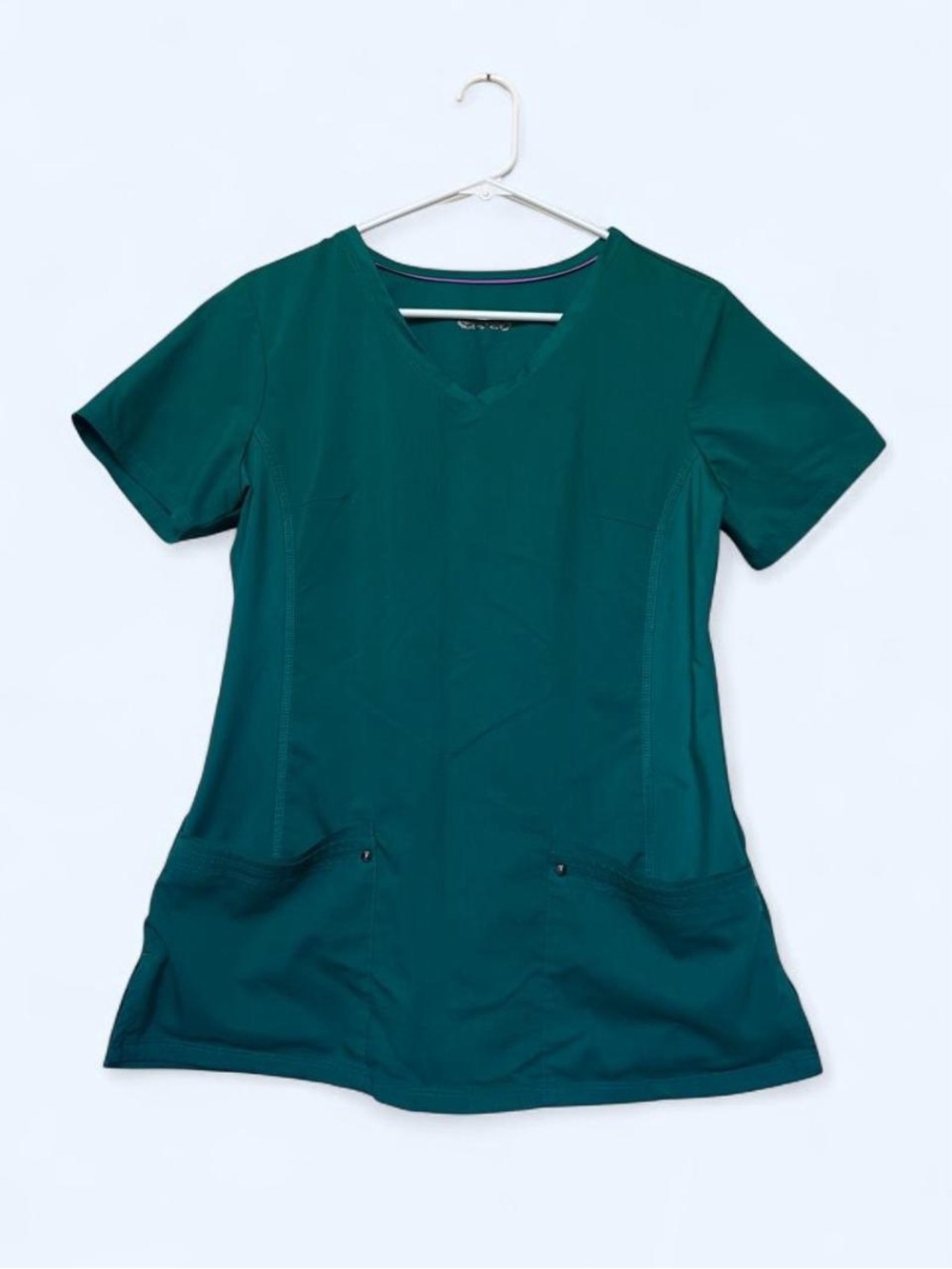 Women’s V-Neck Short Sleeve Scrub Top in Teal
